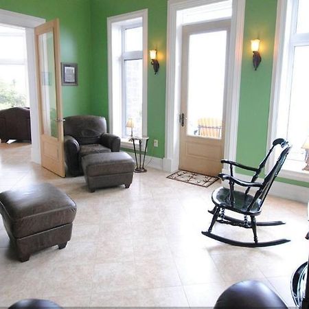 Culloden Cliffside Bed & Breakfast מראה חיצוני תמונה