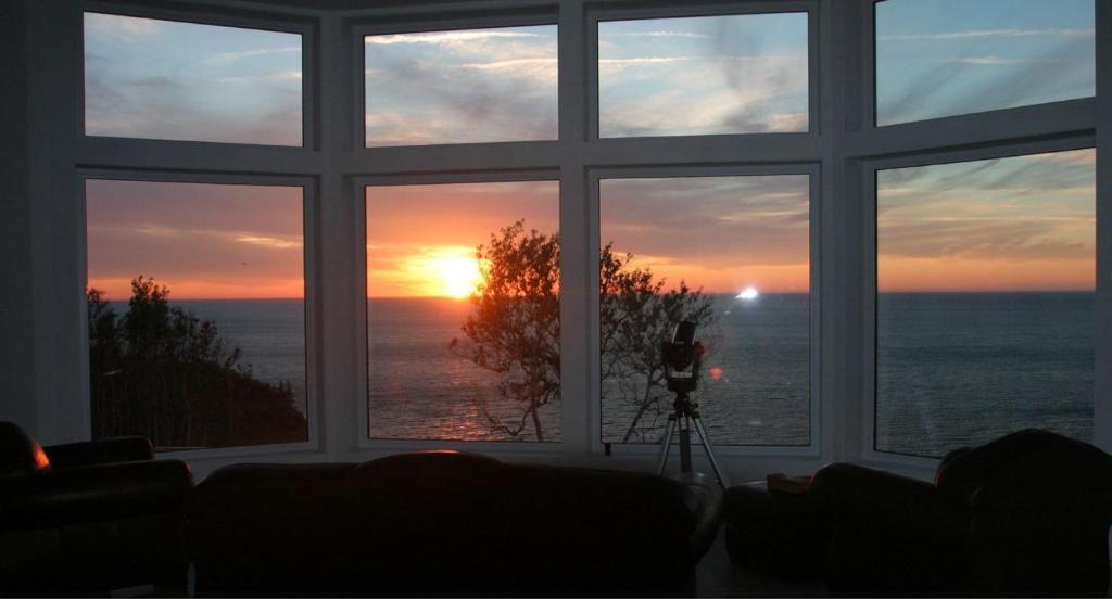 Culloden Cliffside Bed & Breakfast מראה חיצוני תמונה
